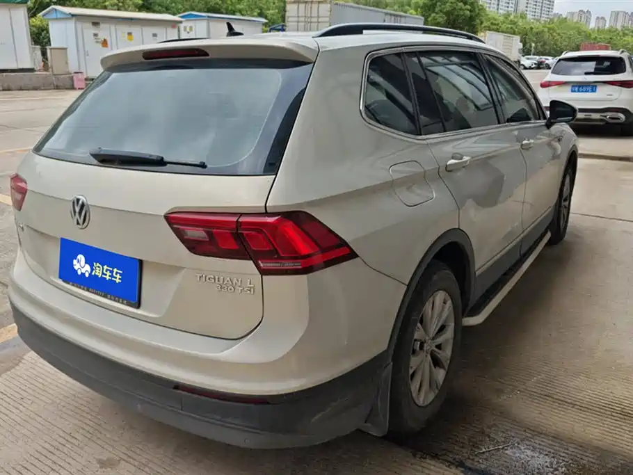 Volkswagen Tiguan L L 2017 330TSI AT