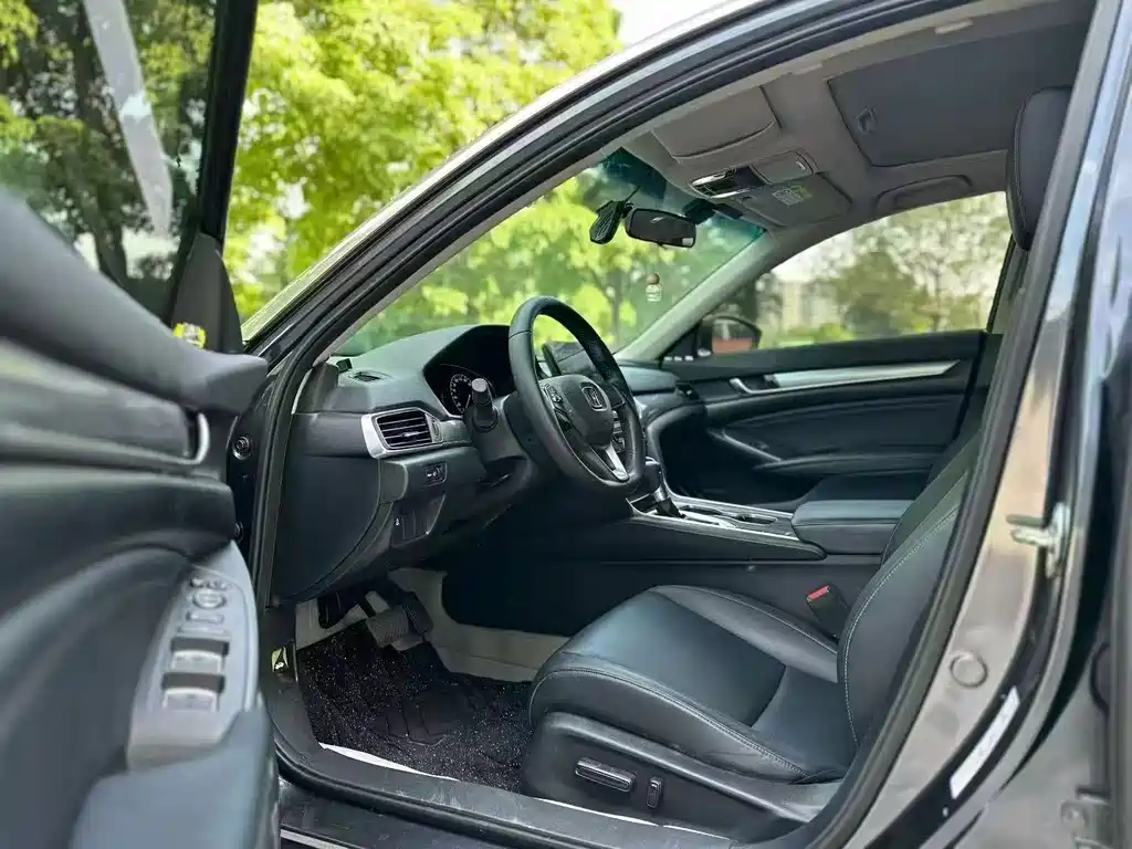 Honda Accord 2022 260TURBO Luxury