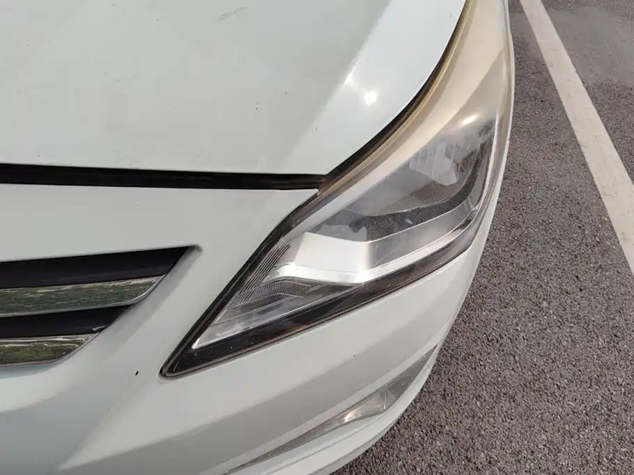 Hyundai Verna — миниатюра 5