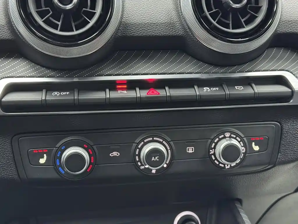 Audi Q2L — миниатюра 6