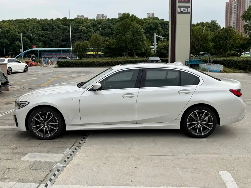 BMW 3 Series — миниатюра 3