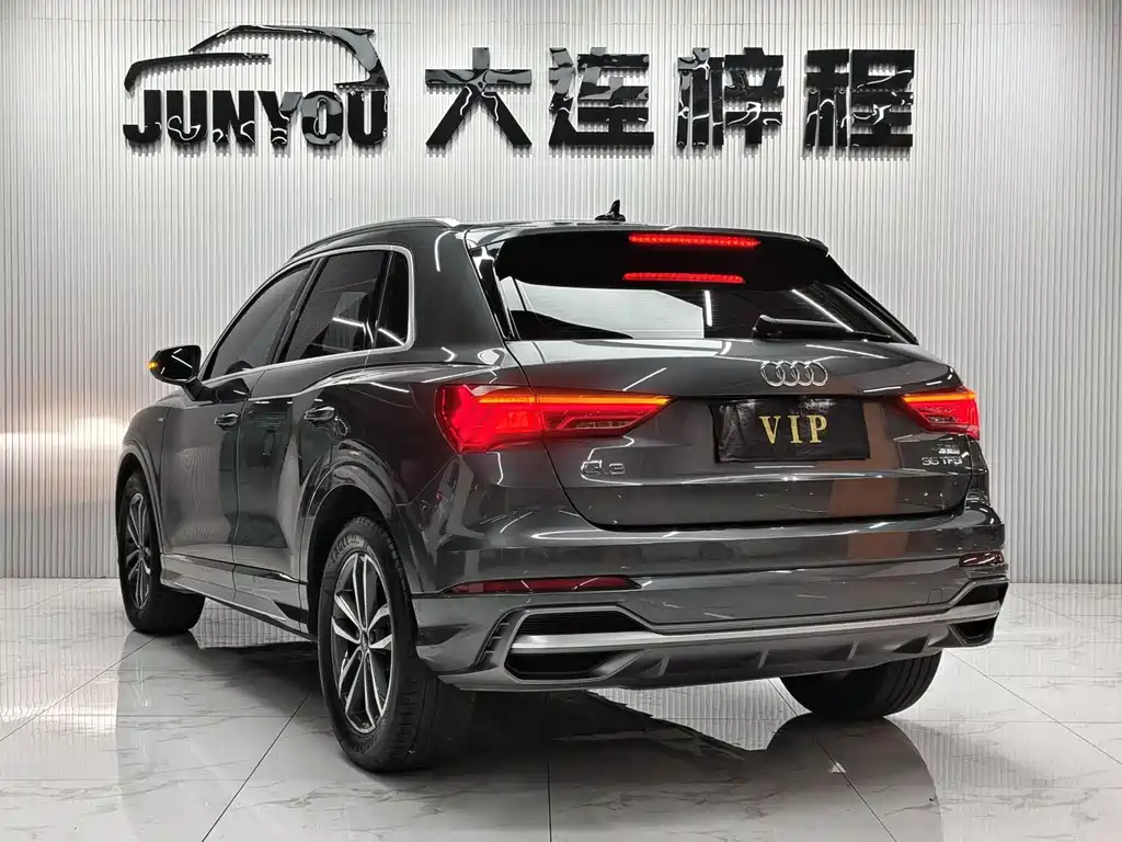 Audi Q3 2022 35 TFSI