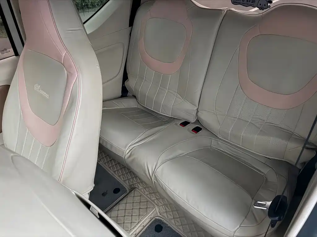 Wuling MINIEV — миниатюра 10