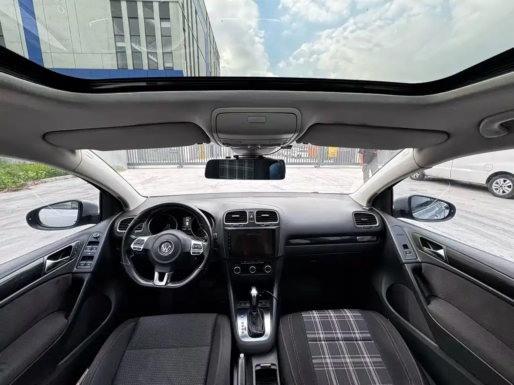 Volkswagen Golf — миниатюра 4