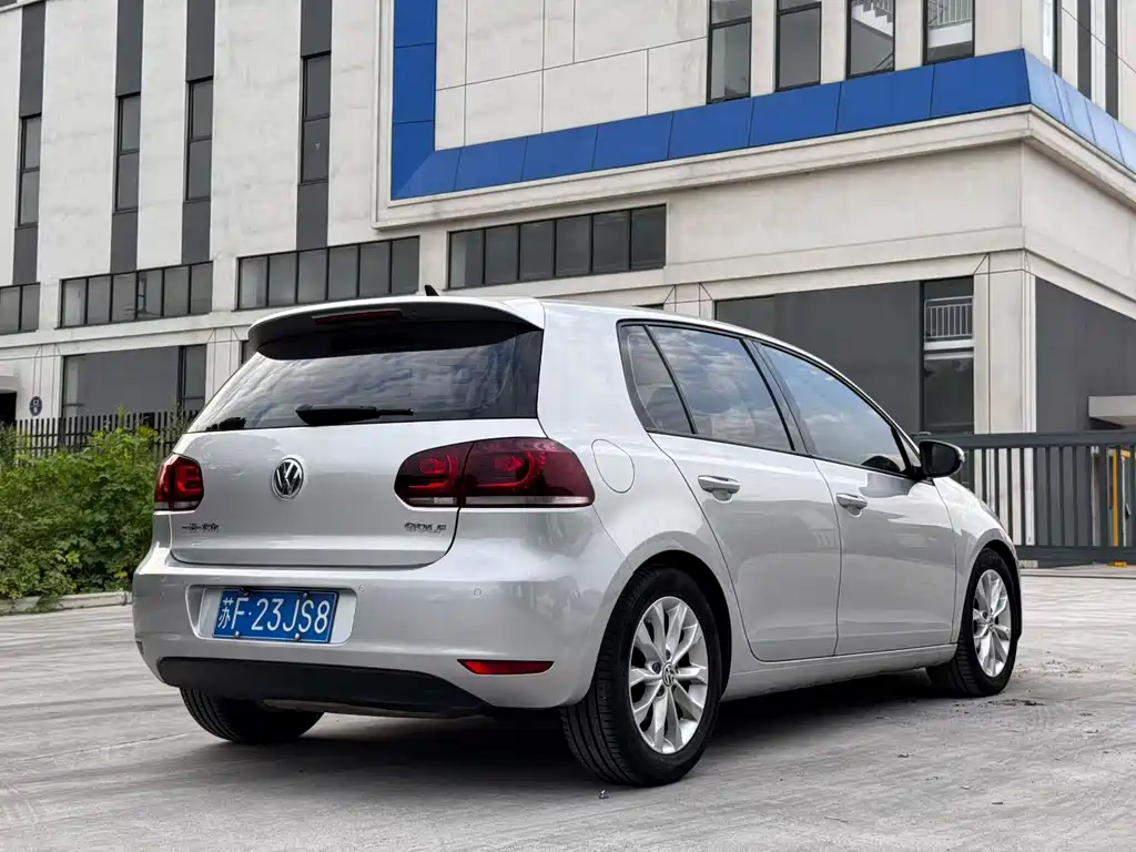 Volkswagen Golf — миниатюра 8