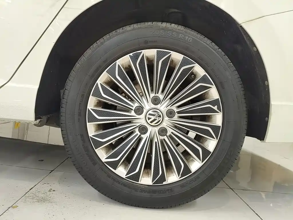 Volkswagen Lavida — миниатюра 16