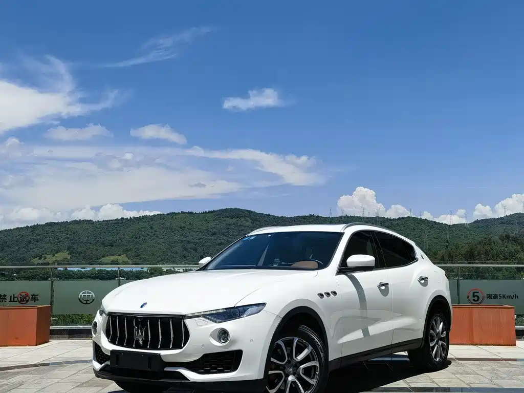 MASERATI LEVANTE