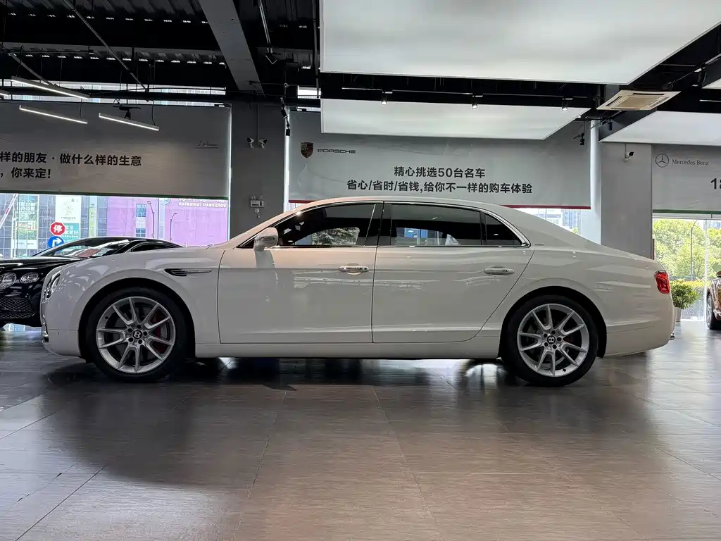 Bentley Flying Spur — миниатюра 16