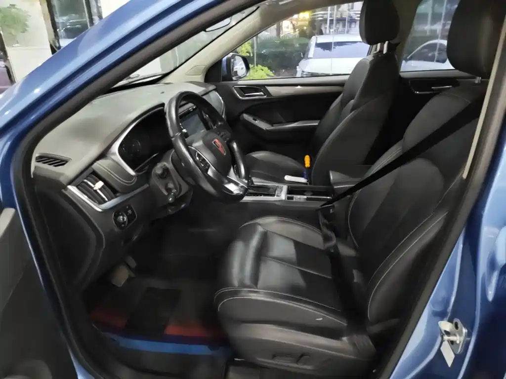 Roewe RX5 — миниатюра 15