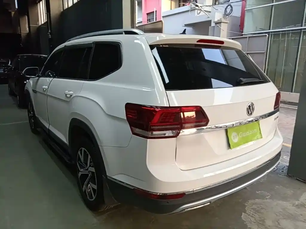 Volkswagen Teramont — миниатюра 5