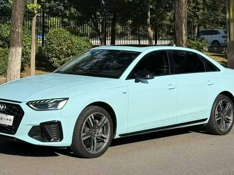 奥迪A4L 2022款 40 TFSI 豪华动感型 2022
