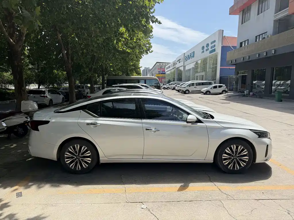 Nissan Teana — миниатюра 6