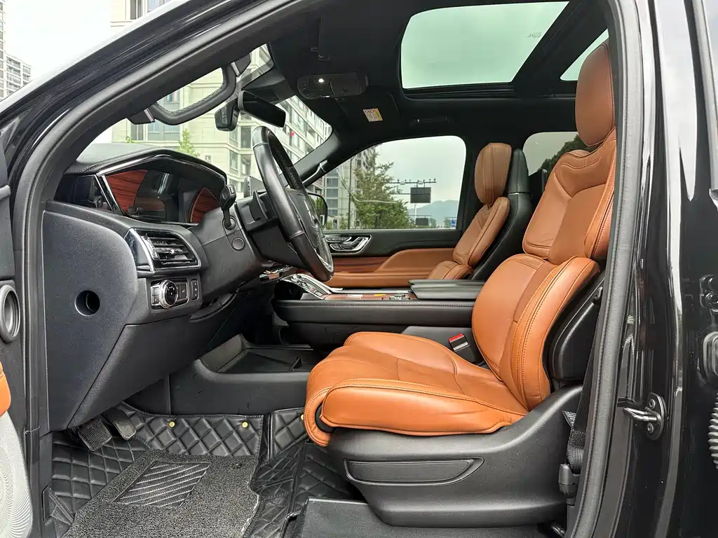Lincoln Navigator — миниатюра 9