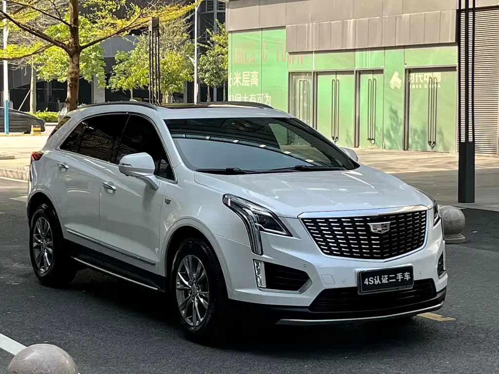CADILLAC XT5