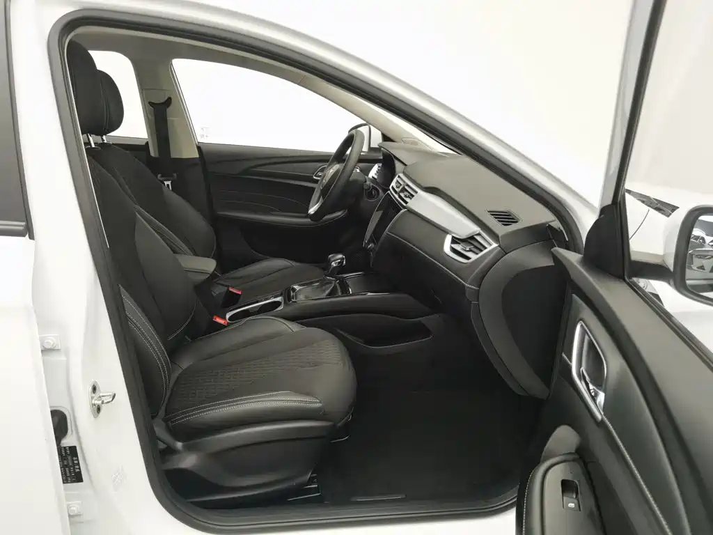 Roewe i5 — миниатюра 23