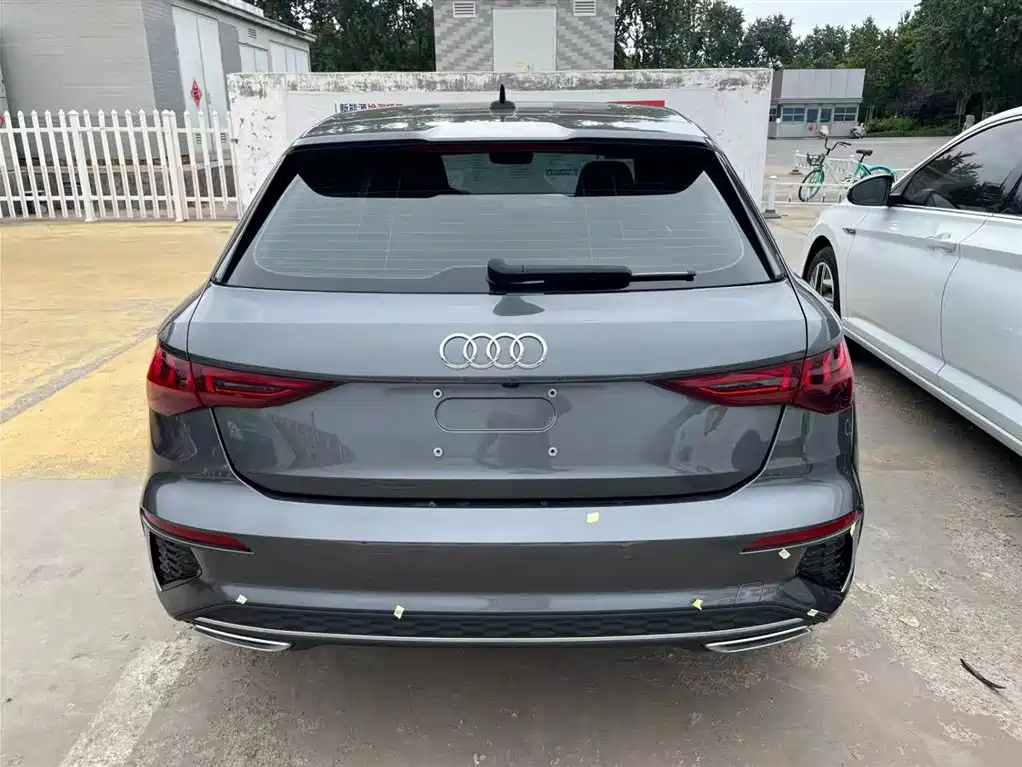 Audi A3 2023 Sportback 35 TFSI Fashion Sport