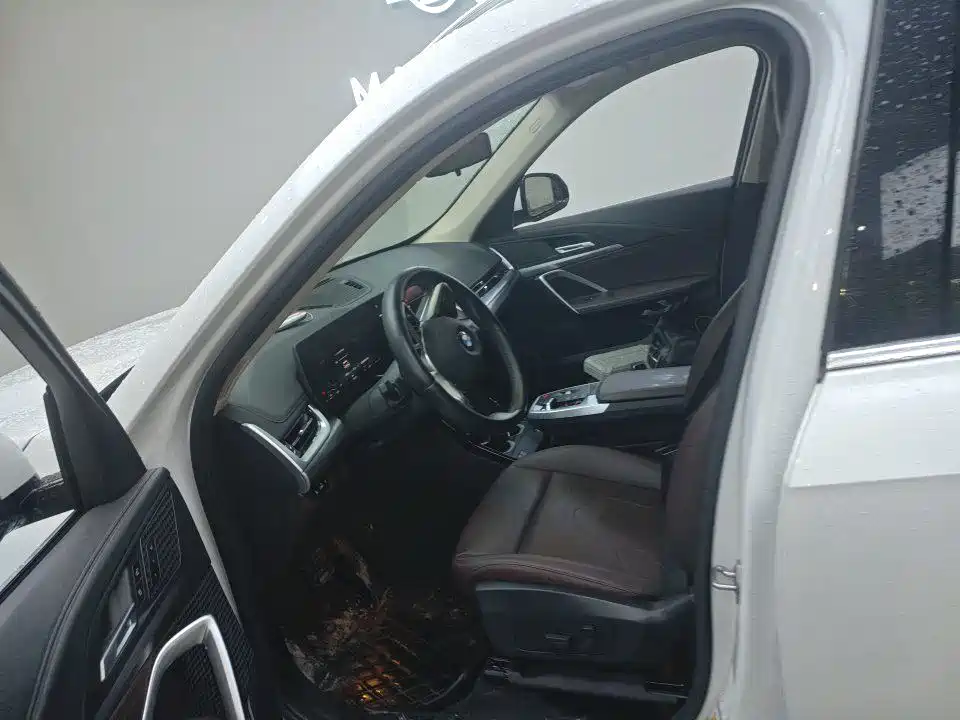 BMW X1 — миниатюра 4