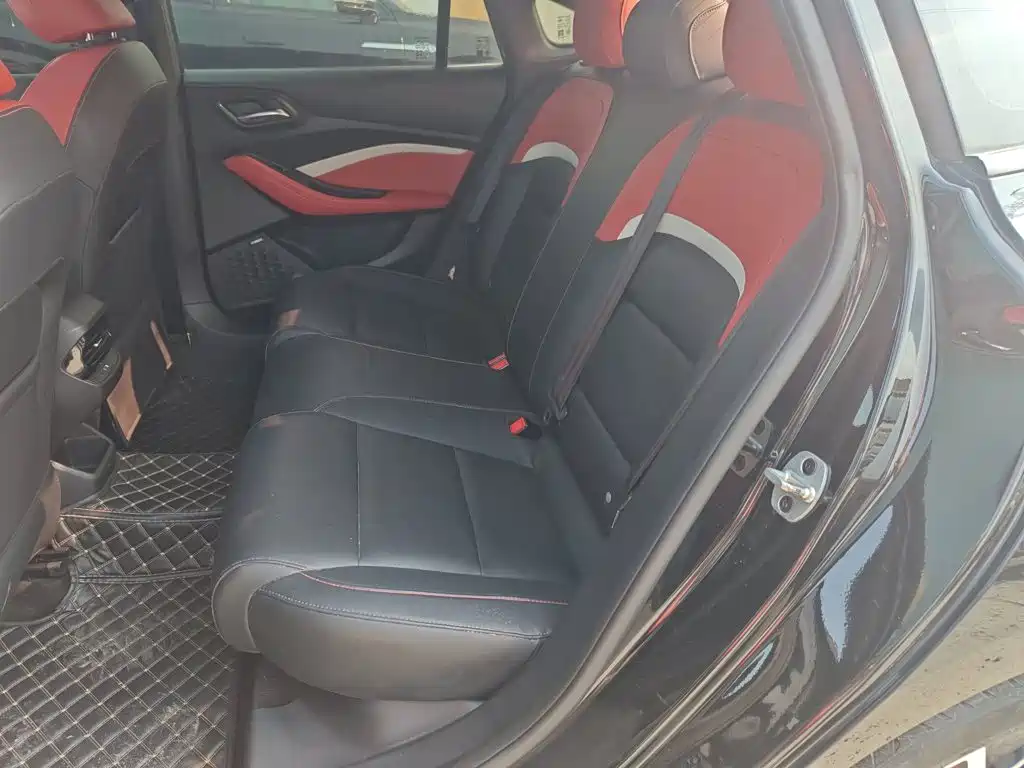 MG MG5 — миниатюра 13