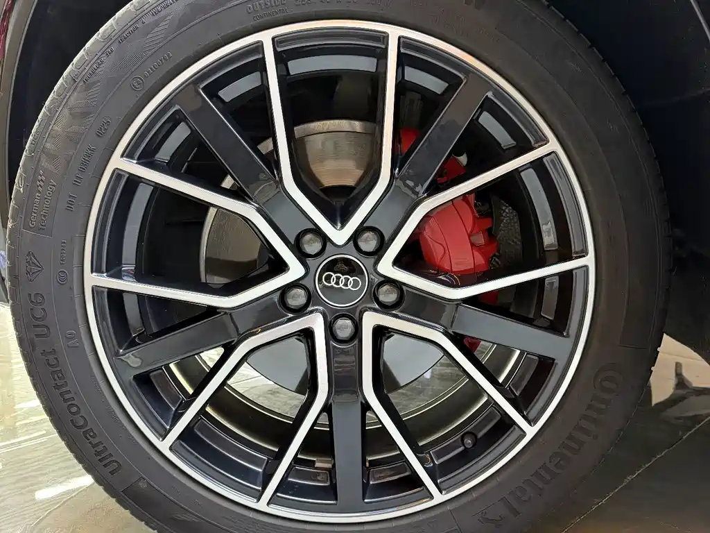 Audi Q5L — миниатюра 14
