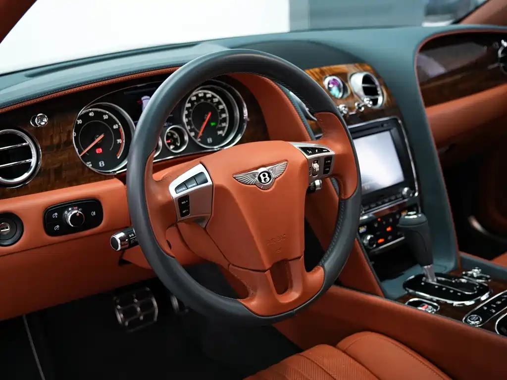 Bentley Flying Spur 2017 4.0T V8 Standard