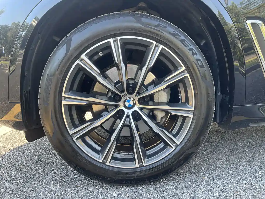 BMW X5 — миниатюра 9