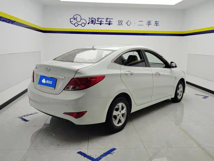 Hyundai Verna — миниатюра 3