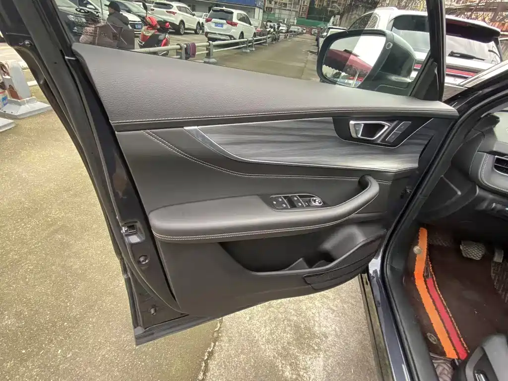 Chery Tiggo 8 PLUS — миниатюра 5