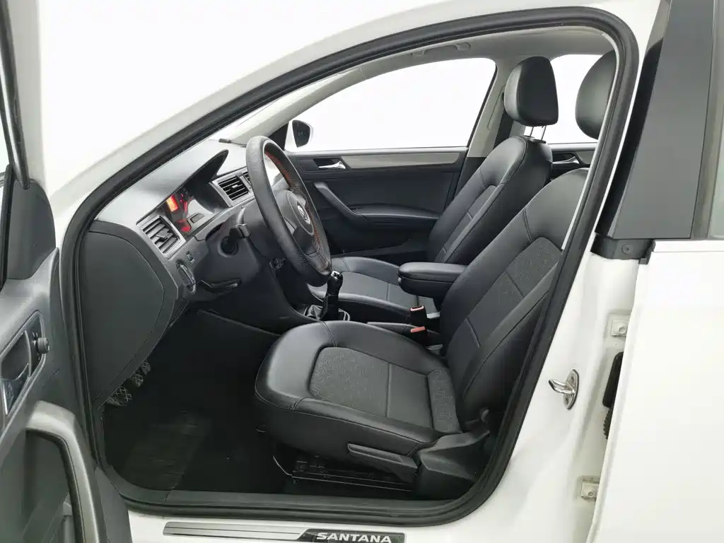 Volkswagen Santana — миниатюра 10