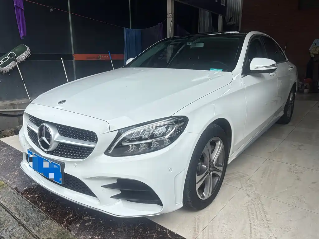 Mercedes-Benz C-Class 2020