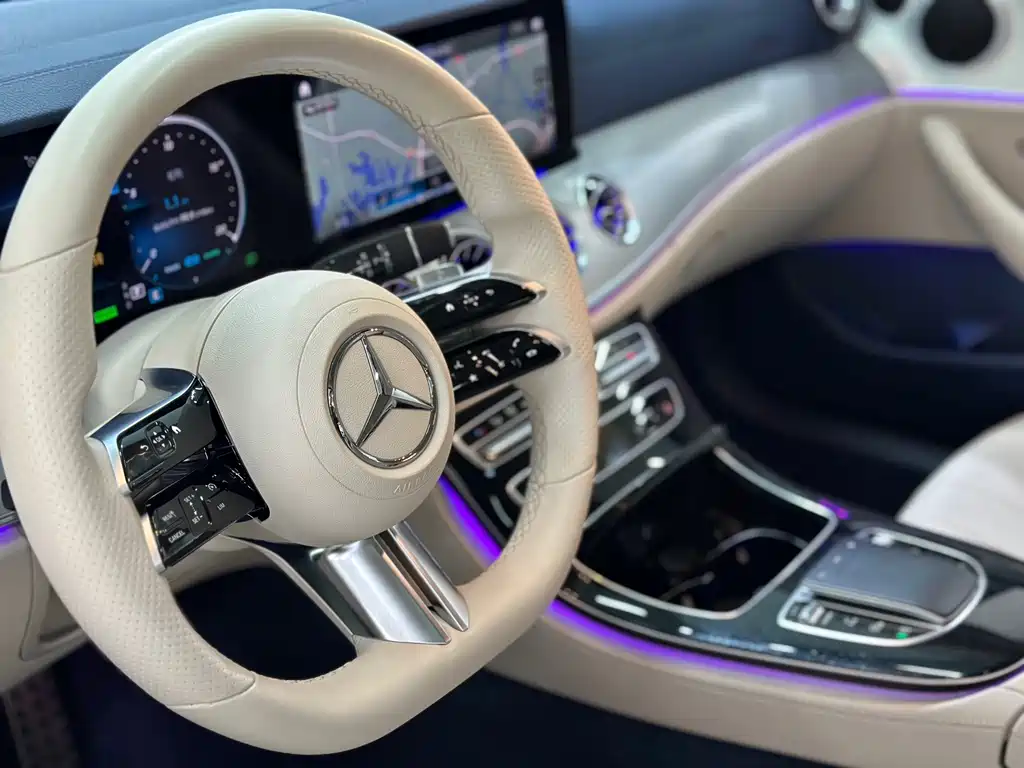 Mercedes-Benz E-Class (Import) — миниатюра 9
