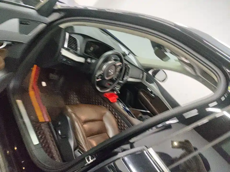 Volvo XC90 — миниатюра 4