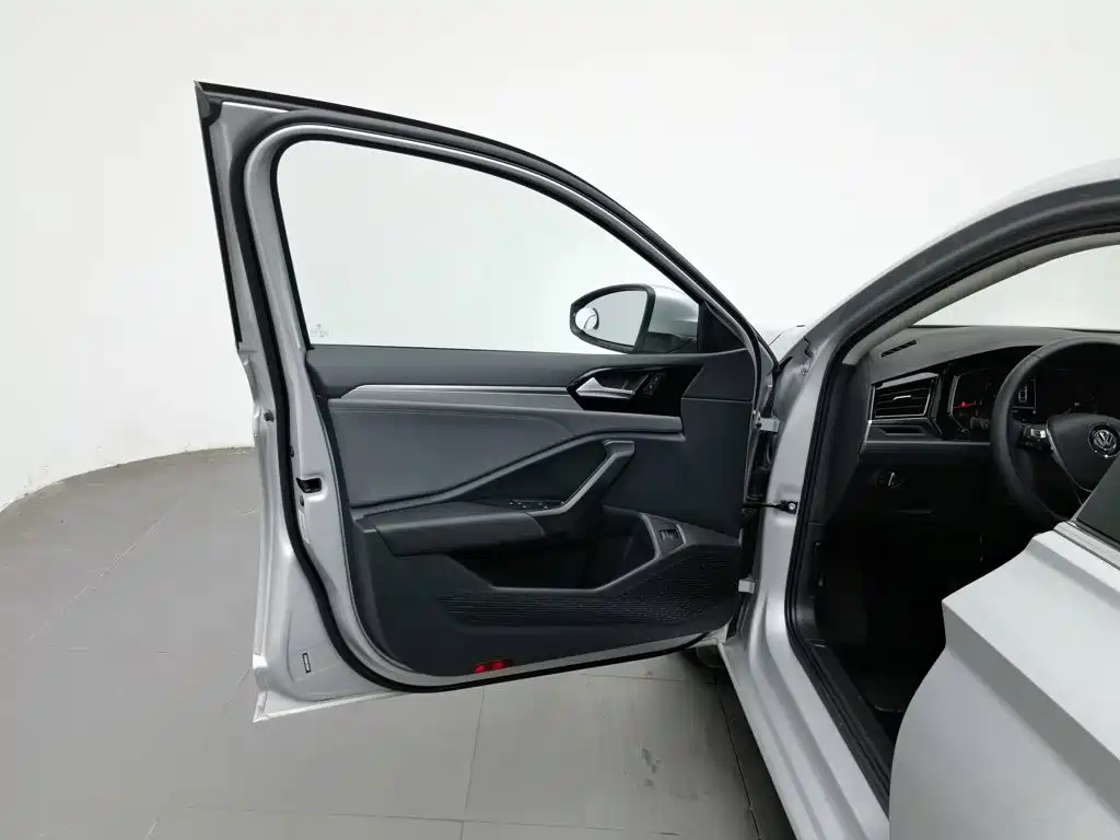 Volkswagen Sagitar — миниатюра 8