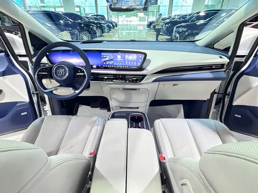 Buick Century 2025 2.0T мест