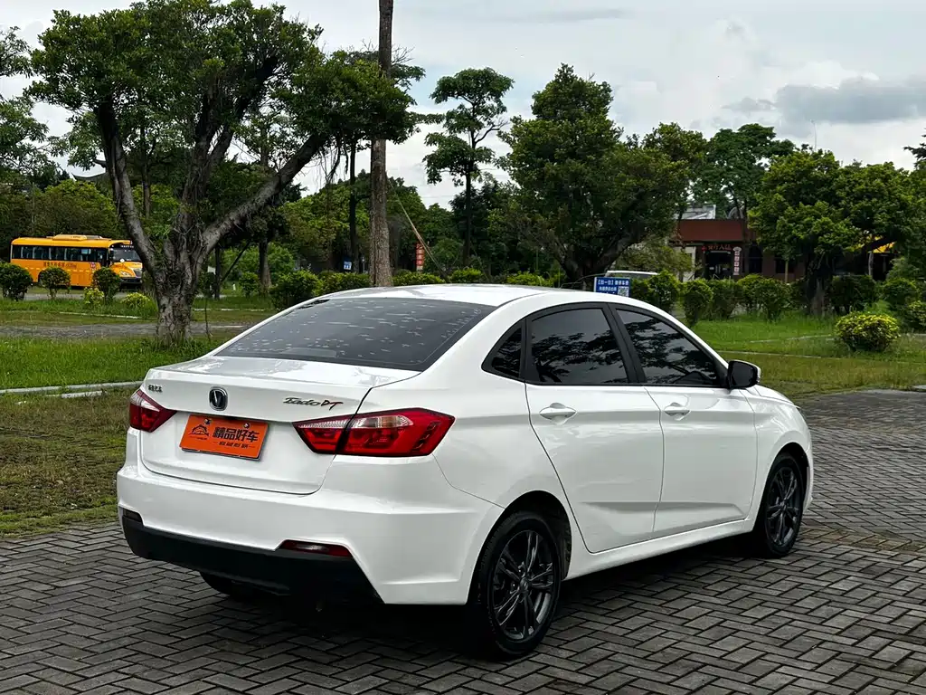 Changan Eado DT — миниатюра 15