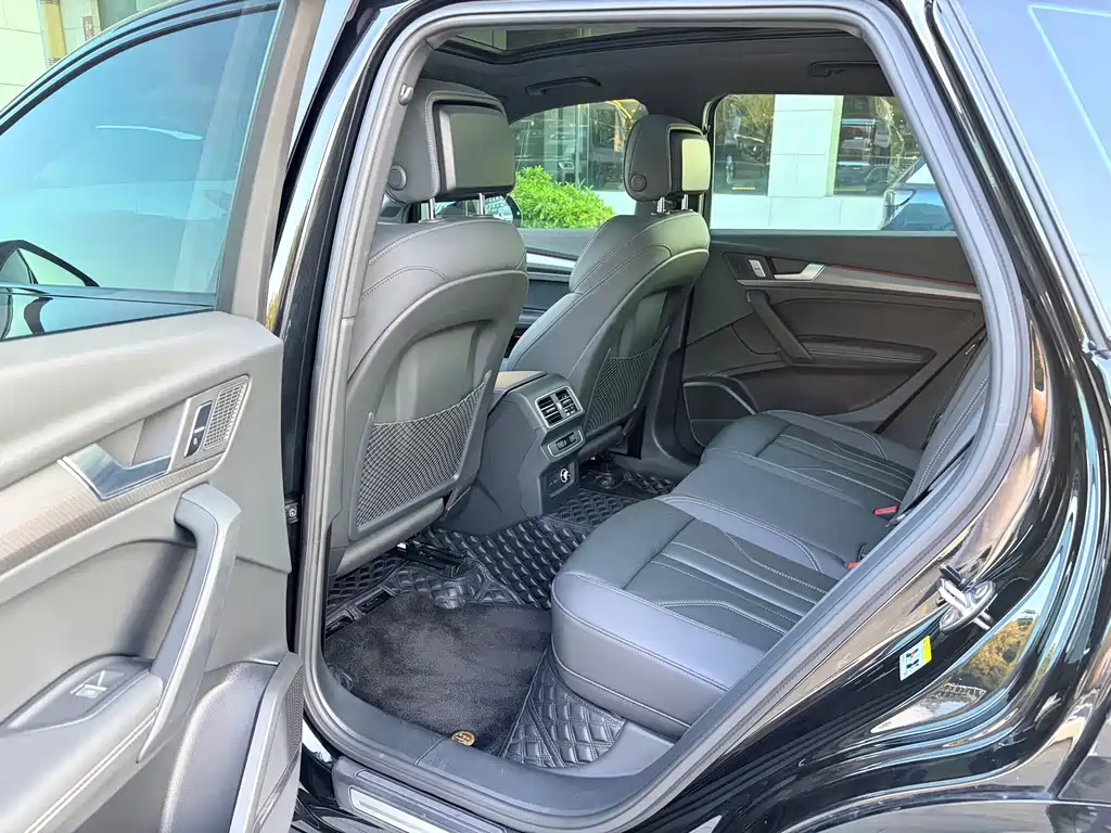 Audi Q5L — миниатюра 7