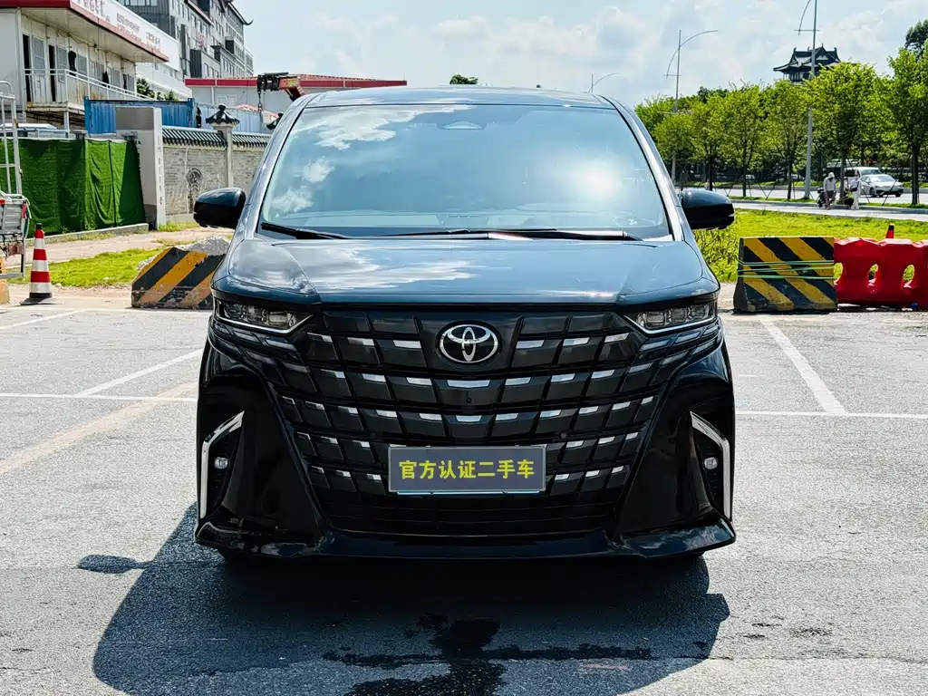 TOYOTA ELFA