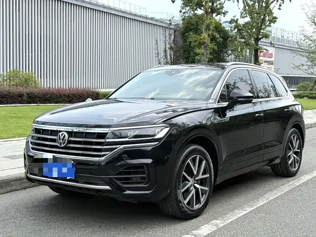 VOLKSWAGEN TOUAREG 2019