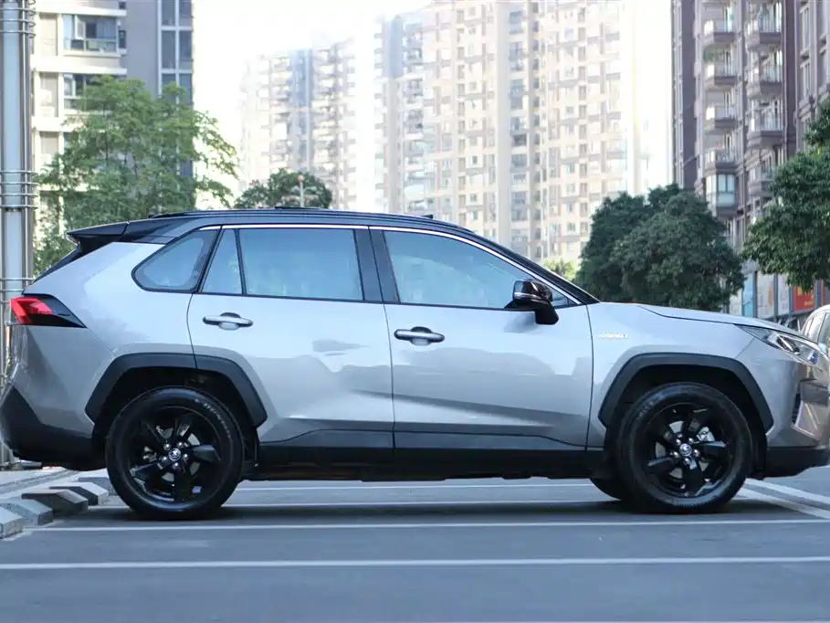 TOYOTA RAV4 RONGFANG