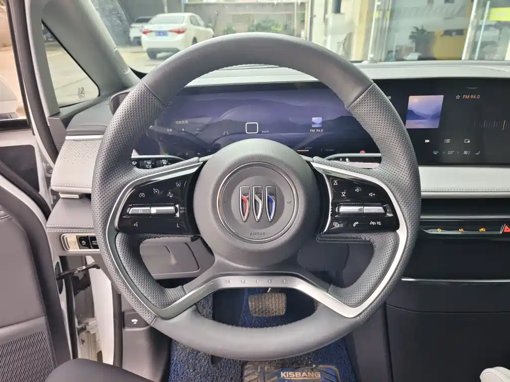 Buick GL8 2025 Smart