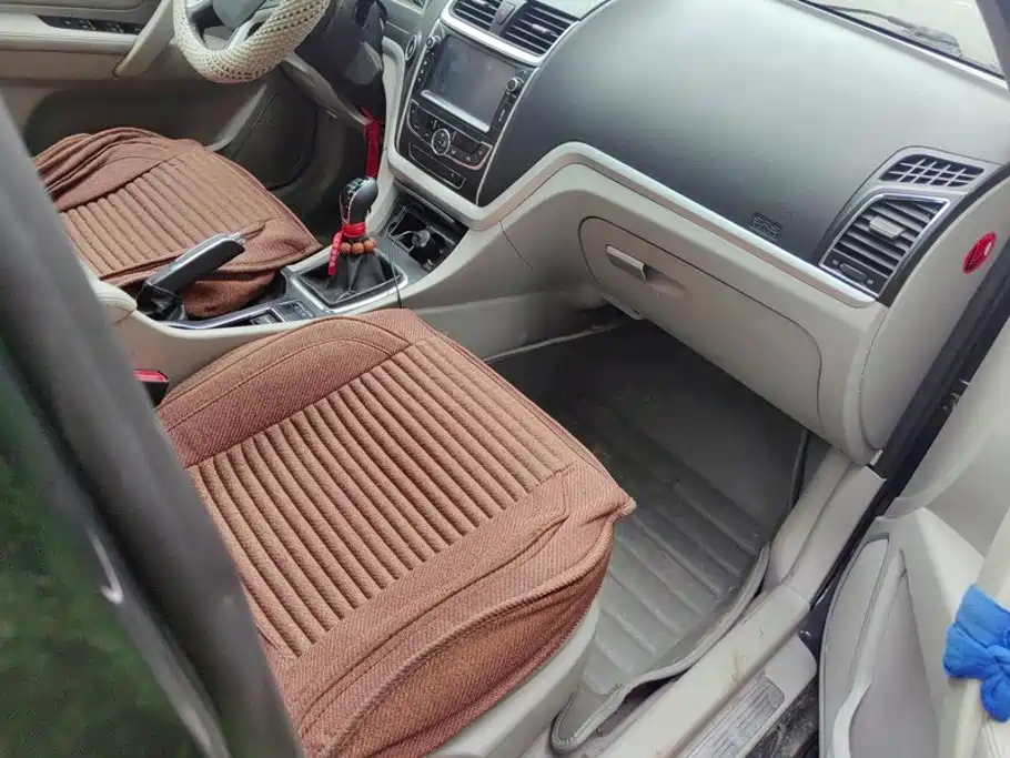 Geely Emgrand 2014 1.3T MT Elite
