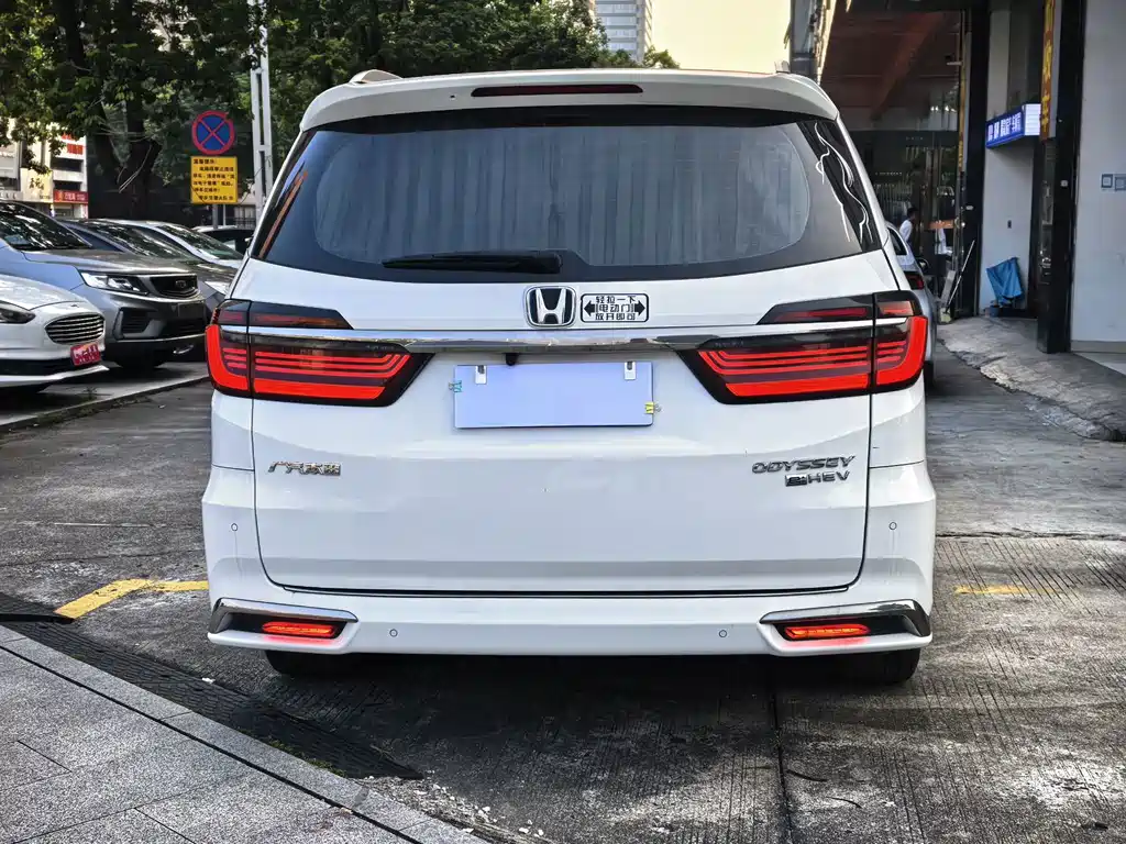 Honda Odyssey — миниатюра 7