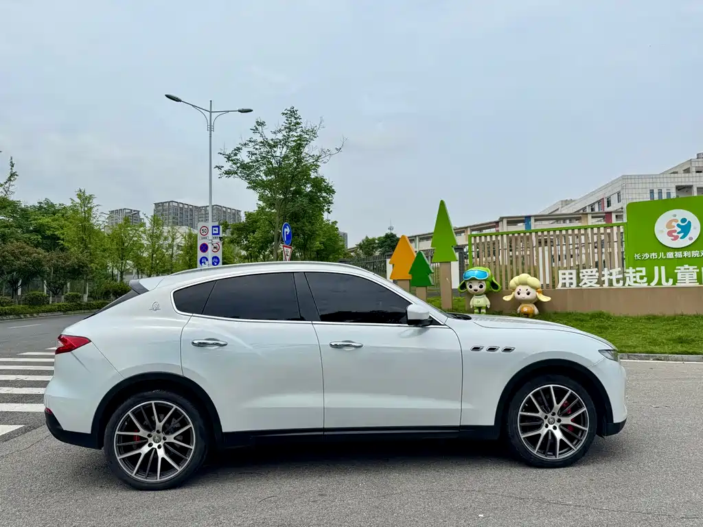 Maserati Levante — миниатюра 19