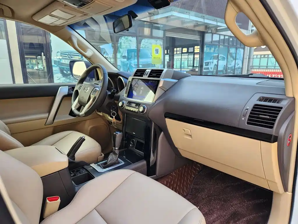 Toyota Prado — миниатюра 13