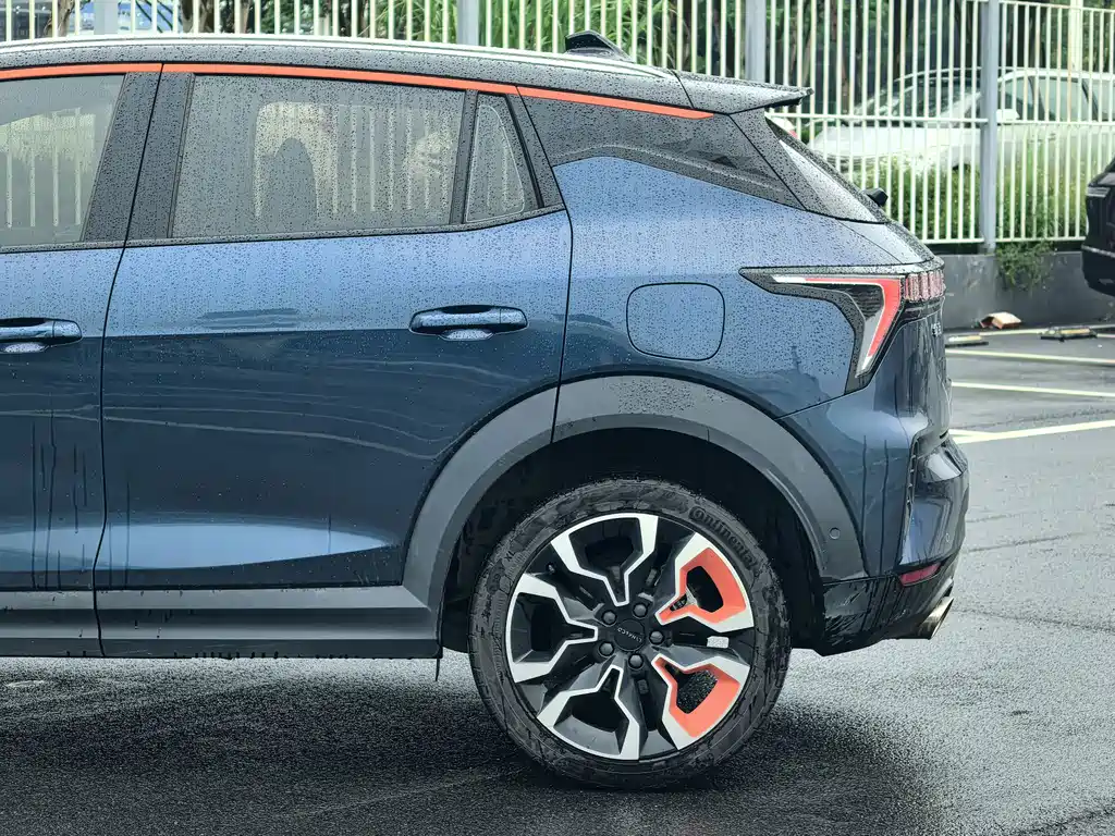 Lynk & Co 06 — миниатюра 7