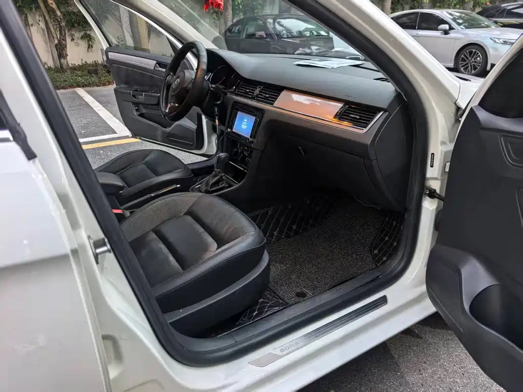 Volkswagen Bora — миниатюра 14