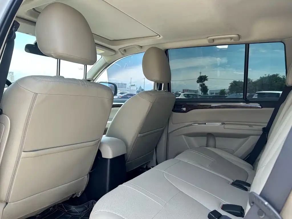 Mitsubishi Pajero Sport — миниатюра 15