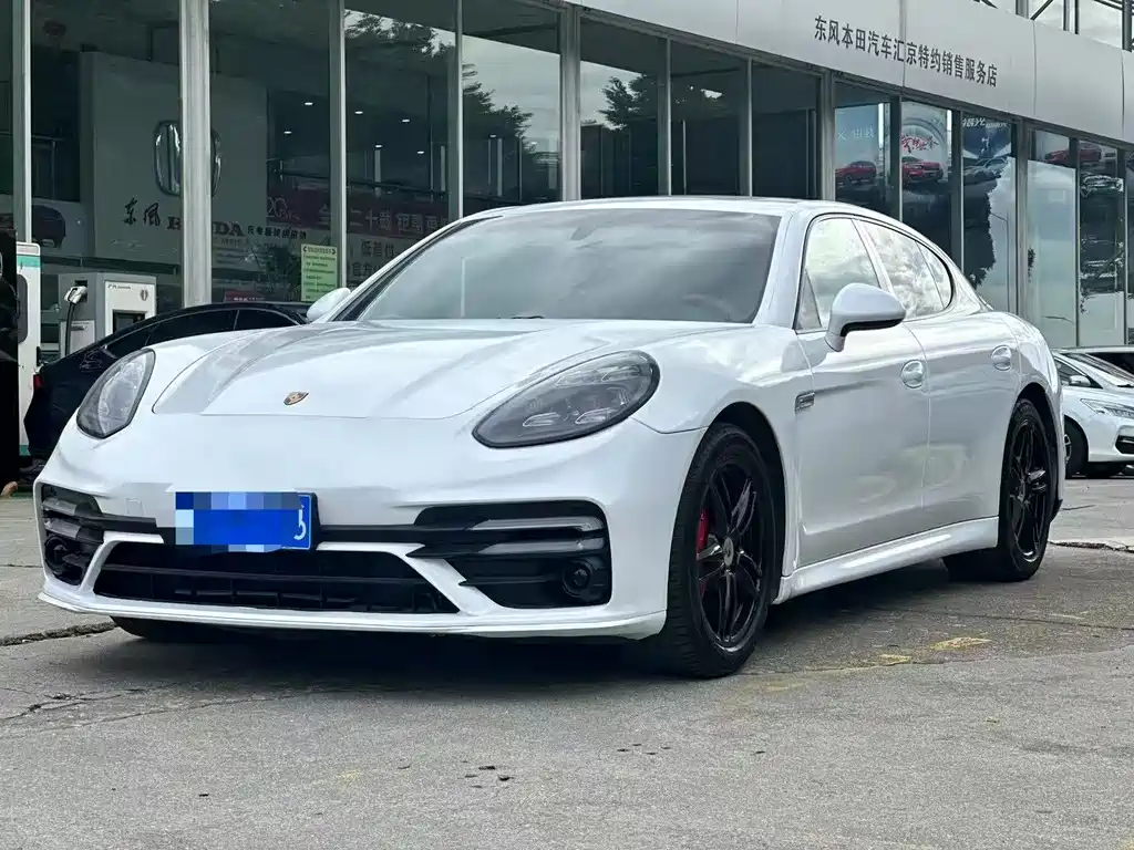 Porsche Panamera 2012