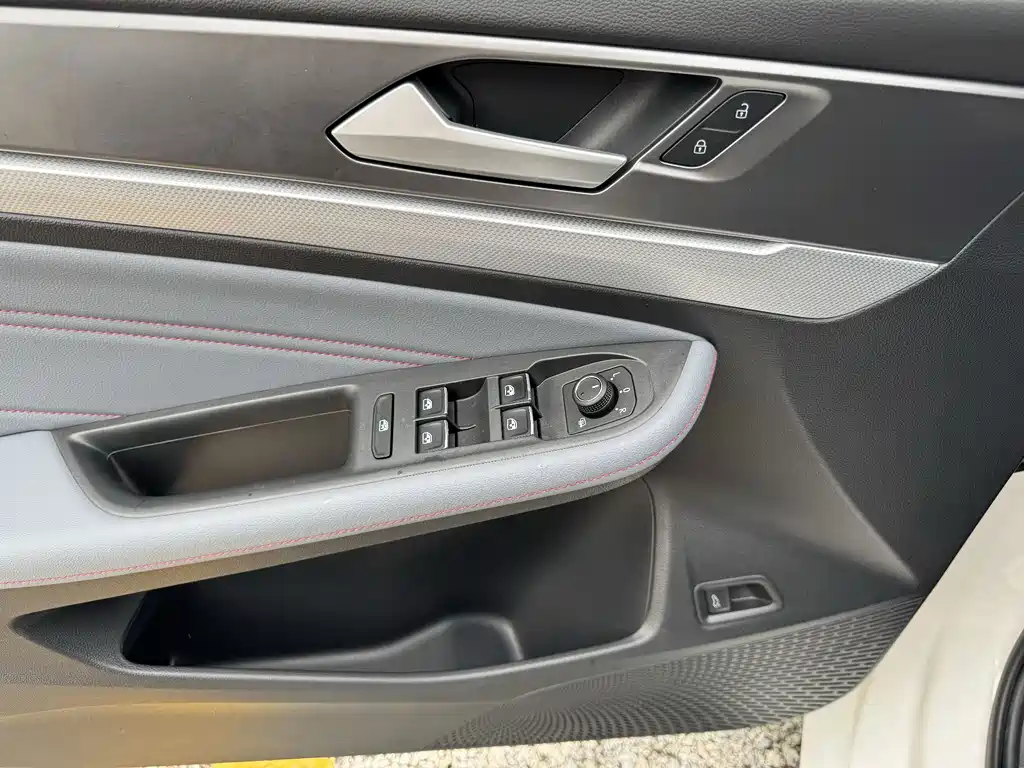 Volkswagen Lamando — миниатюра 11