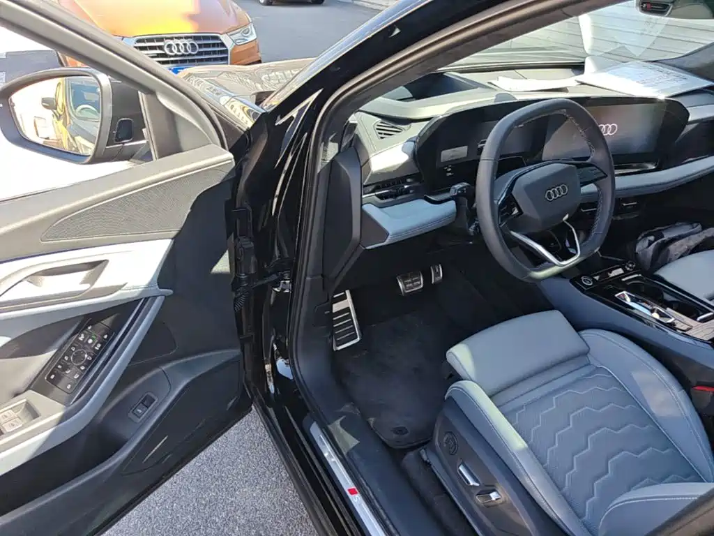 Audi AudiQ6L e-tron — миниатюра 16