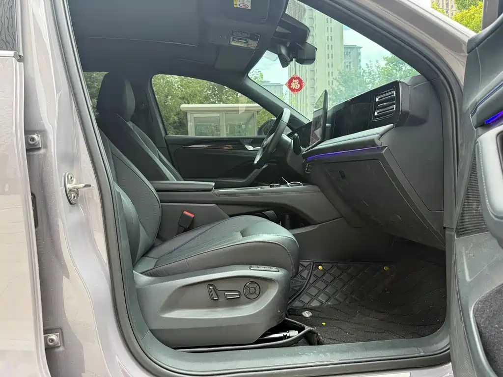 Volkswagen Tiguan L — миниатюра 21